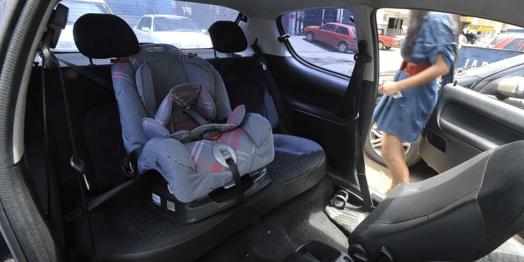 Inmetro recomenda atenção na compra do bebê conforto