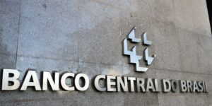 CCJ do Senado aprova autonomia financeira do Banco Central