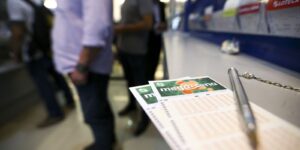 Mega-Sena acumula e prêmio principal vai para R$ 8 milhões