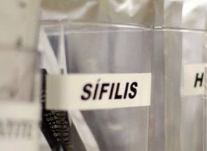 SUS passa a adotar antibiótico para prevenir sífilis e clamídia