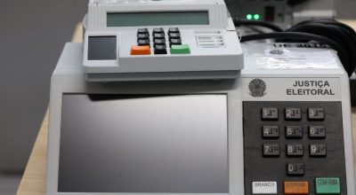 Pesquisa aponta que fake news sobre eleições miram urnas eletrônicas