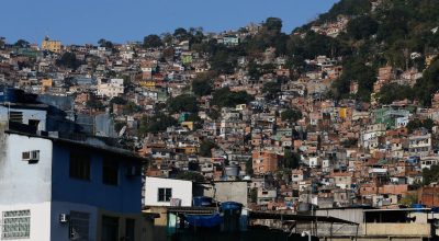 Projeto de turismo em favelas do Rio prepara rota especial para a Copa