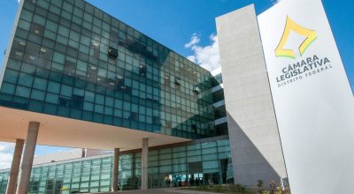 Deputados distritais extinguem jornada 6x1 de terceirizados