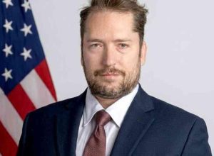 Itamaraty confirma revogação de visto de assessor de Trump