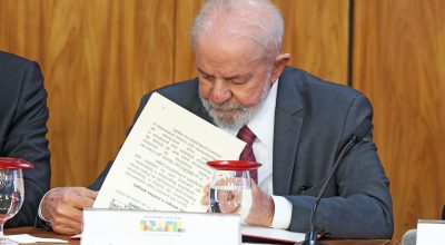 Lula veta lei que reconhece estágio como experiência profissional