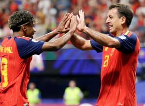 Espanha desencanta e vence a 1ª na Copa goleando a Arábia Saudita