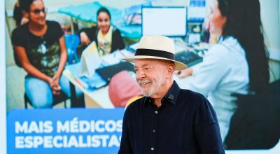 Lula responsabiliza clã Bolsonaro por ataque dos EUA ao Pix e taxação