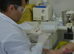 Sintomas da doença falciforme vão além da anemia; saiba mais