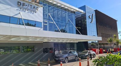 Bolsonaro é internado para cirurgia no ombro em Brasília