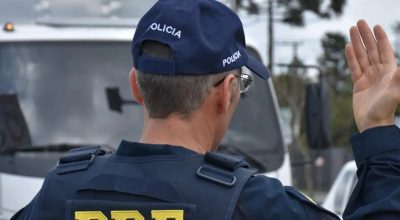 Acidente entre van e caminhão em Planaltina deixa cinco mortos