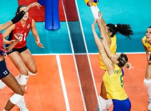 Brasil é superado pelos Estados Unidos por 3 a 0 no vôlei feminino