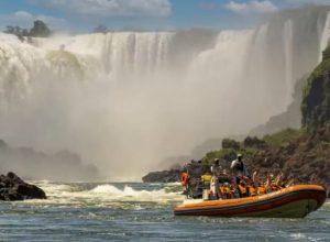Holandês morre durante passeio de barco nas Cataratas do Iguaçu