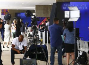 Fórum pede compromisso de candidatos com comunicação democrática