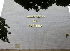 Governo deve recorrer ao STF sobre PEC de agentes de saúde