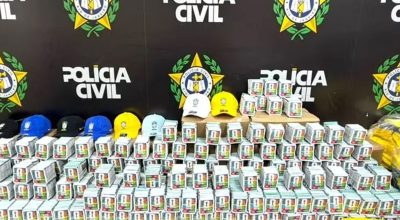 RJ: Polícia apreende mais de 200 mil figurinhas falsificadas da Copa