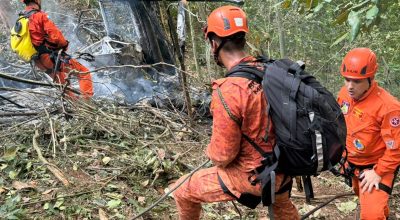 Quatro pessoas morrem em queda de helicóptero no Rio de Janeiro