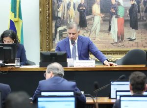 CCJ da Câmara aprova fim da aposentadoria como punição para juízes