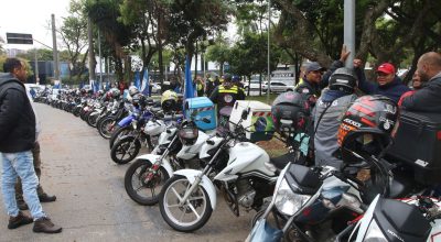 Governo prepara linha de crédito para motociclistas de aplicativos