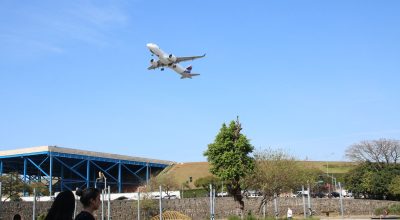Avião de companhia argentina identifica impacto de drone no Galeão