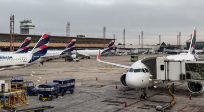 Anvisa atualiza regras de segurança sanitária para aviões e aeroportos