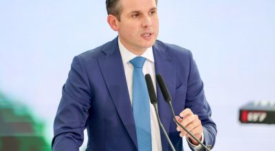 Fim da Escala 6x1 pode ser votado em maio, diz presidente da Câmara