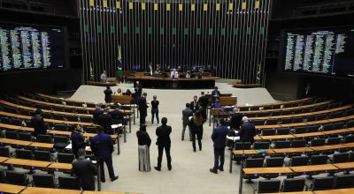 Minirreforma eleitoral limita e parcela multa a partidos políticos