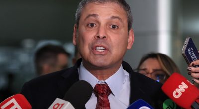 Governo deve enviar projeto para acabar com escala 6x1, diz líder