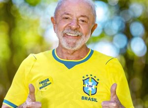 Lula pede para seleção do Brasil “jogar com a alma” na Copa do Mundo
