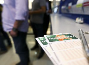 Mega-Sena acumula e prêmio principal vai para R$ 8 milhões