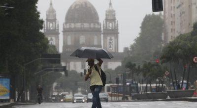 Chuvas intensas no Rio de Janeiro levam ao acionamento da Marinha