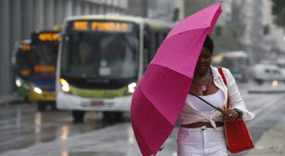 Chuva no RJ cancela show em transmissão gratuita de jogo do Brasil
