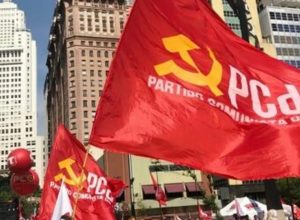 PCdoB oficializa apoio à candidatura de Lula