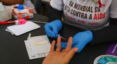 Desinformação sobre HIV dificulta tratamento e aumenta preconceito