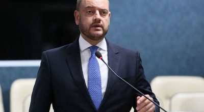 Governador em exercício do Rio troca comando de secretarias
