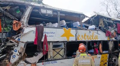 Vítimas de tombamento de ônibus em Petrópolis são do sexo feminino