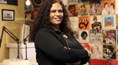 Beatriz Arcoverde, da EBC, vence categoria do Prêmio Mulheres Raras