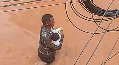 "Eu só fui”: ex-soldado salva criança de inundação em Juiz de Fora
